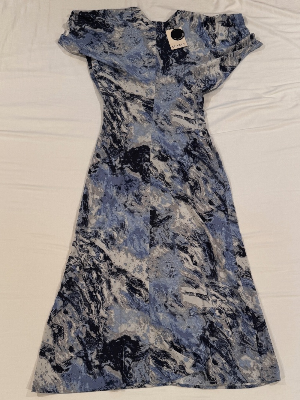Short sleeved fit and flare midi dress